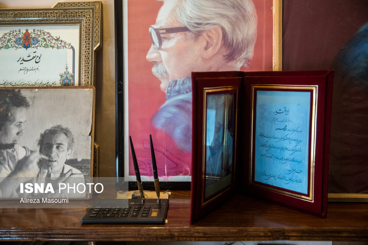 دفتر کار احمد محمود در نارمک تهران