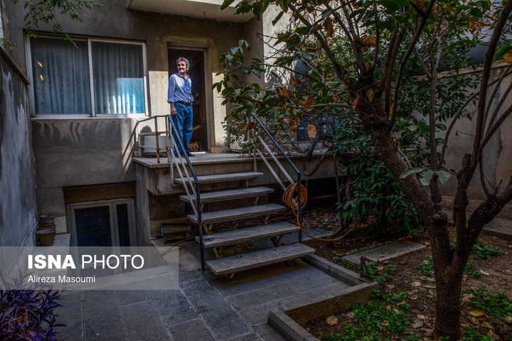 دفتر کار احمد محمود در نارمک تهران