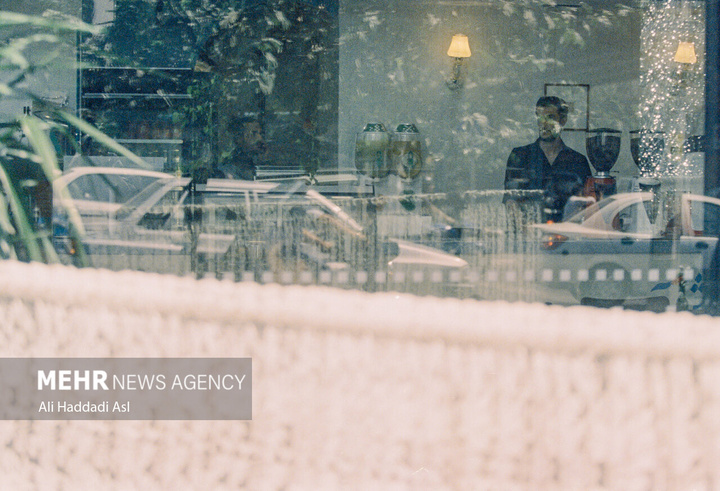 تنهایی در هیاهو