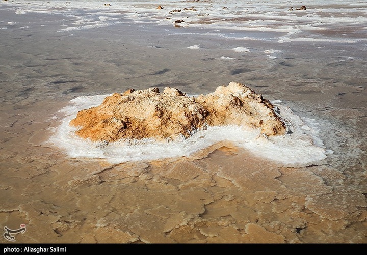 برداشت سنتی نمک در خراسان شمالی