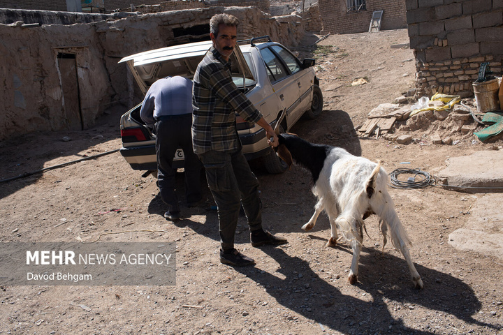 روستای چشمه پونه؛ زندگی پشت دیوارهای ترک‌خورده