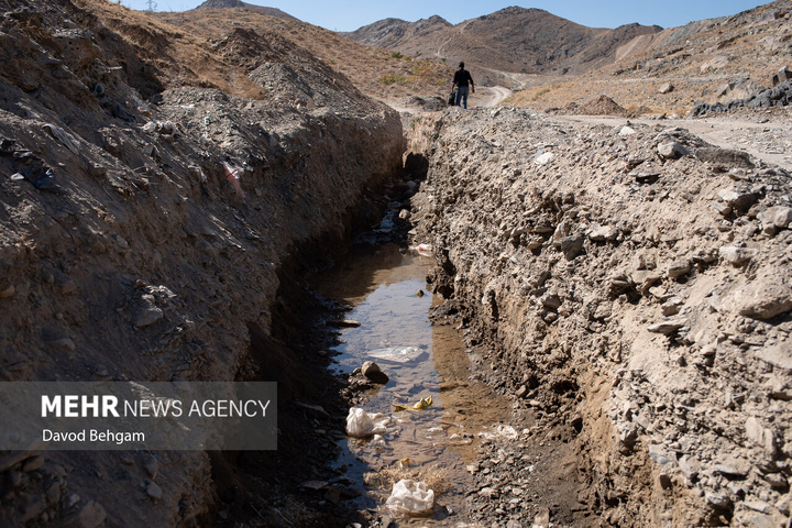 روستای چشمه پونه؛ زندگی پشت دیوارهای ترک‌خورده