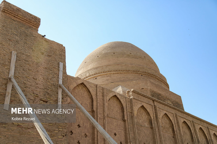 آرامگاه بابا لقمان سرخس؛ نشانی از هویت تاریخی شمال شرق ایران
