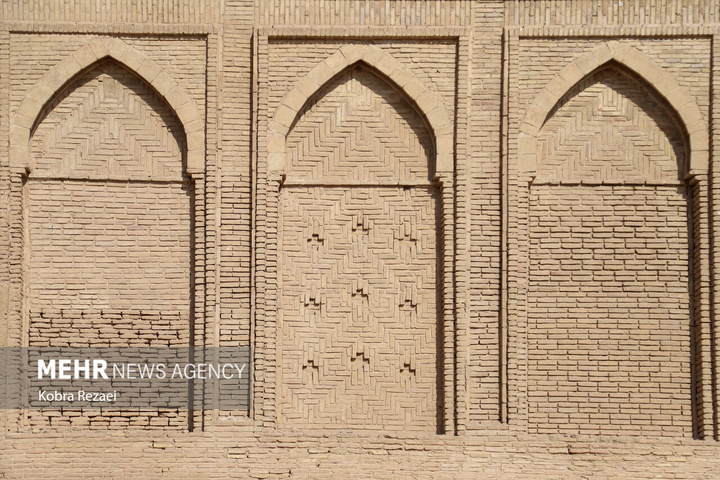 آرامگاه بابا لقمان سرخس؛ نشانی از هویت تاریخی شمال شرق ایران