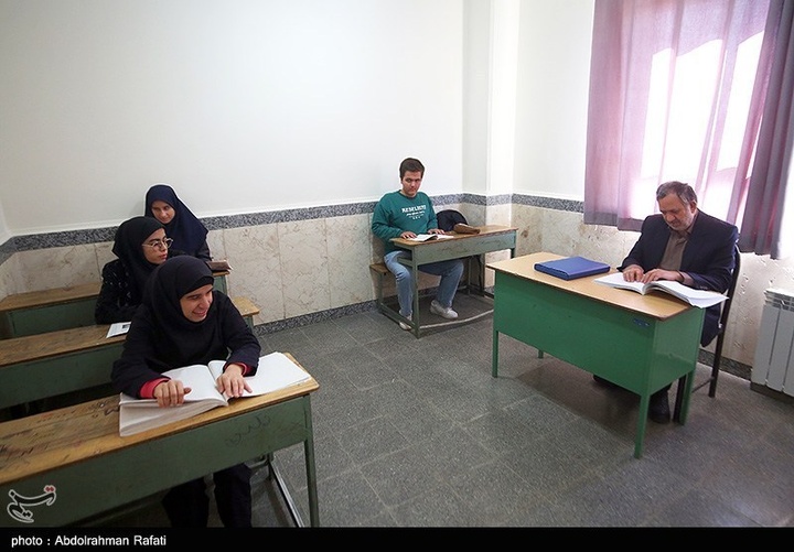 بمناسبت روز جهانی عصای سفید / مدرسه نابینایان موسی ابن جعفرعلیه السلام