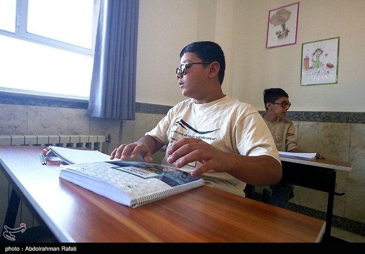 بمناسبت روز جهانی عصای سفید / مدرسه نابینایان موسی ابن جعفرعلیه السلام