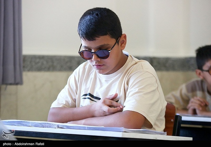 بمناسبت روز جهانی عصای سفید / مدرسه نابینایان موسی ابن جعفرعلیه السلام