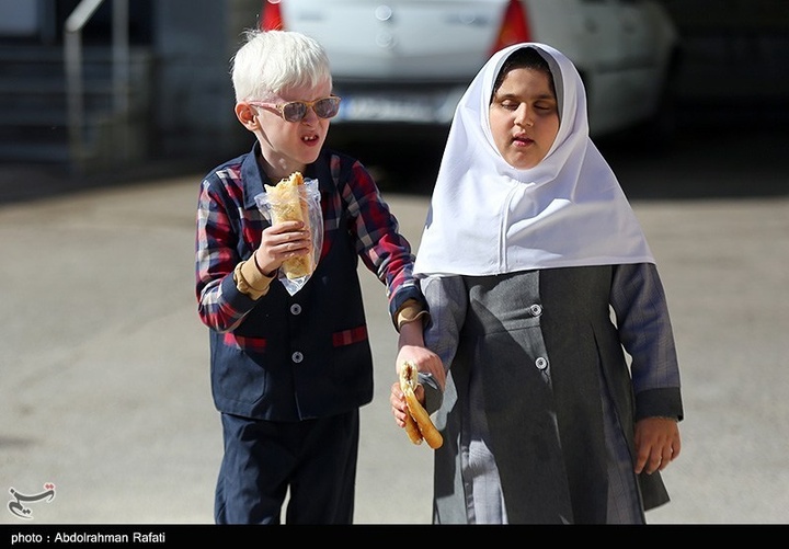 بمناسبت روز جهانی عصای سفید / مدرسه نابینایان موسی ابن جعفرعلیه السلام