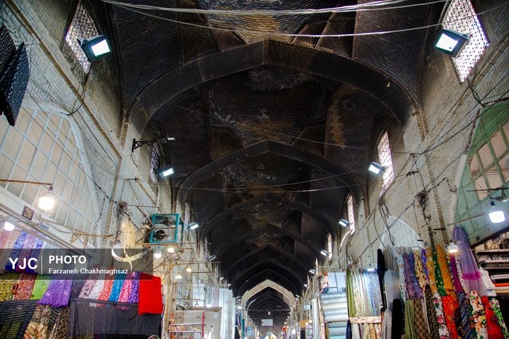 رد دود بر پیکر بازار وکیل شیراز