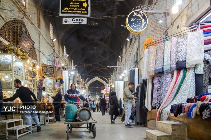 رد دود بر پیکر بازار وکیل شیراز