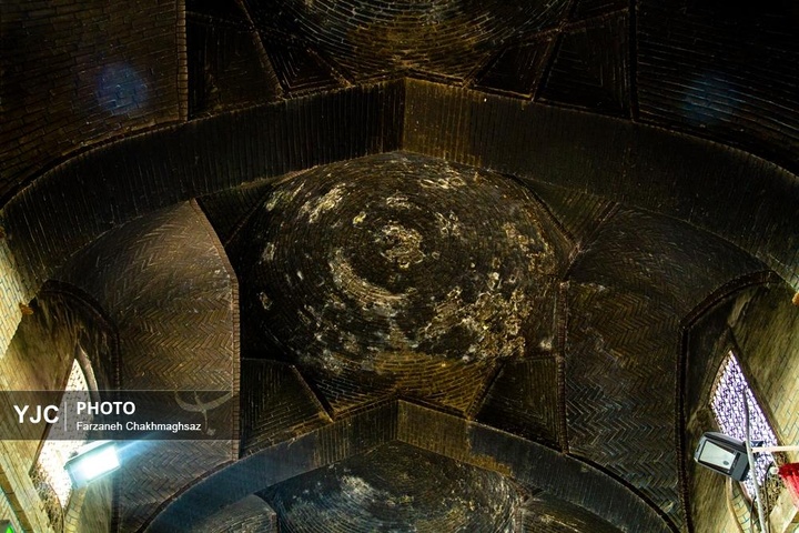 رد دود بر پیکر بازار وکیل شیراز