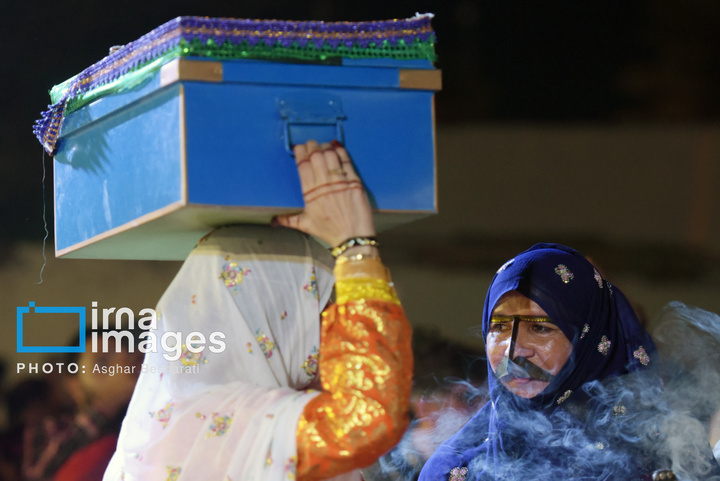 جشنواره «عیش جزیرتی» در روستای دهخدا