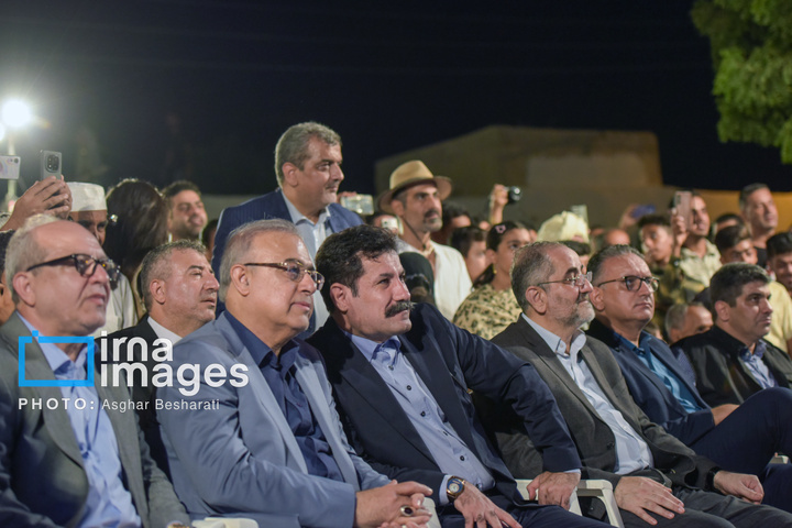 جشنواره «عیش جزیرتی» در روستای دهخدا