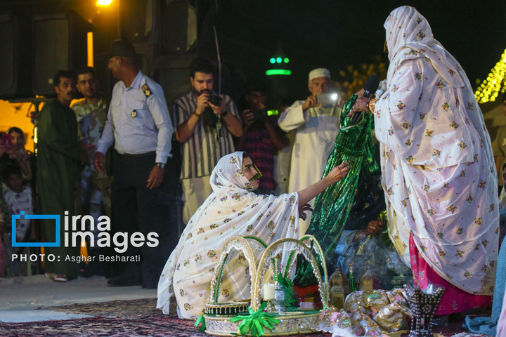 جشنواره «عیش جزیرتی» در روستای دهخدا