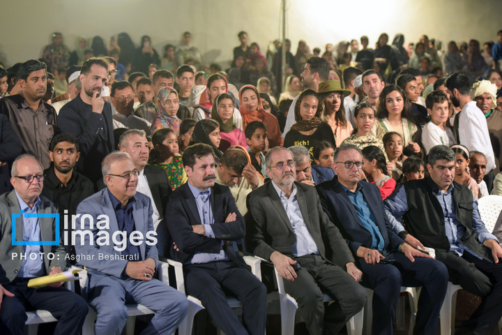 جشنواره «عیش جزیرتی» در روستای دهخدا