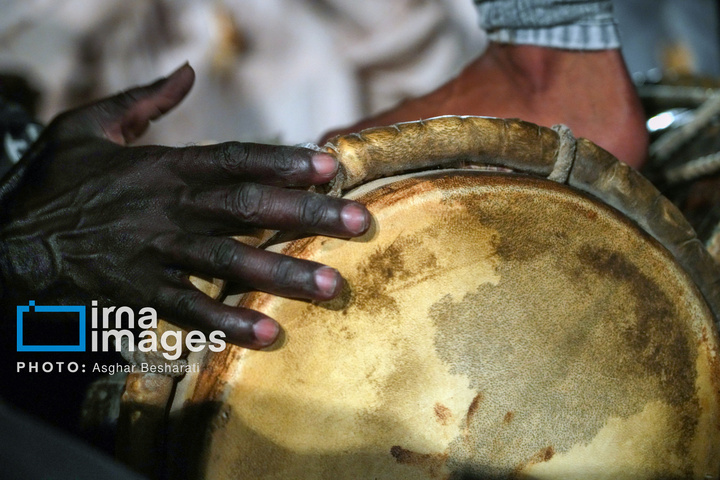 جشنواره «عیش جزیرتی» در روستای دهخدا