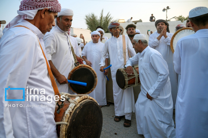 جشنواره «عیش جزیرتی» در روستای دهخدا
