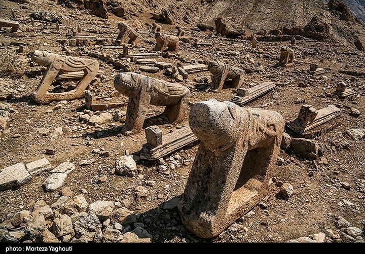 شیرهای سنگی ایذه