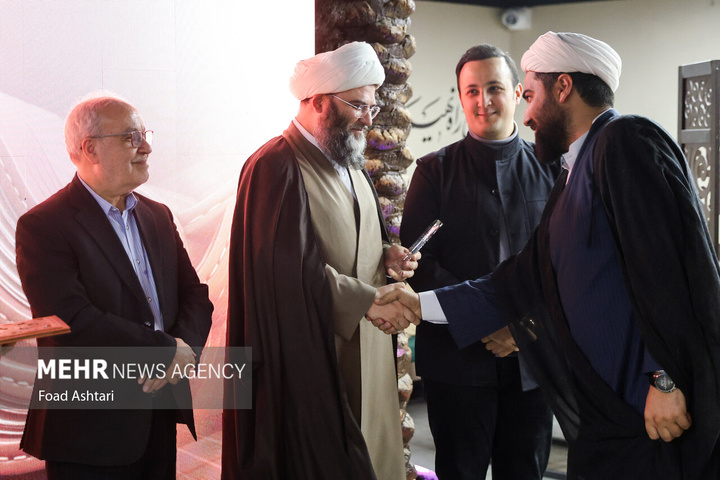 آیین اختتامیه رویداد رسانه‌ای فرنام