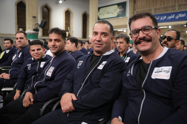 دیدار قهرمانان و مدال‌آوران ورزشی و المپیادهای علمی جهانی