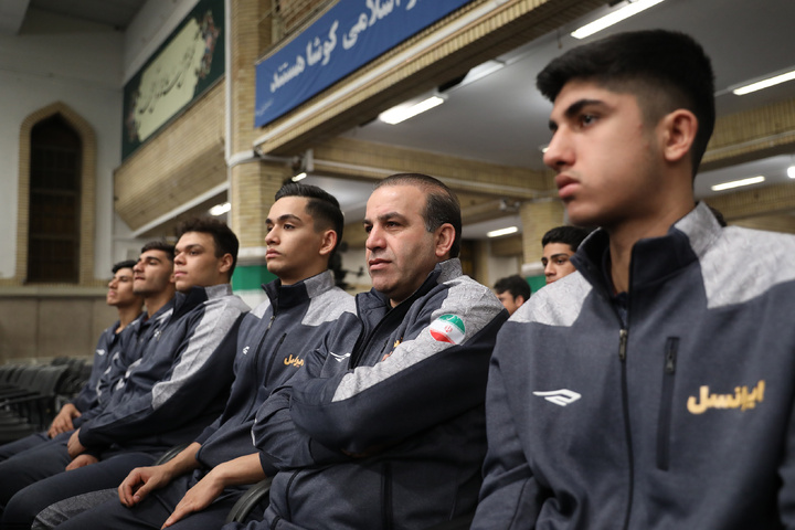 دیدار قهرمانان و مدال‌آوران ورزشی و المپیادهای علمی جهانی