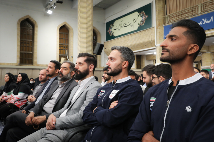 دیدار قهرمانان و مدال‌آوران ورزشی و المپیادهای علمی جهانی