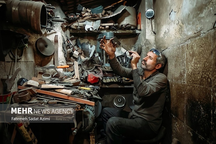 مشاغل سنتی در راسته بازار کهنه قم