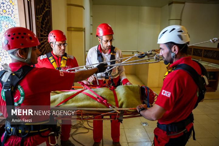مانور امداد و نجات در حرم شاهچراغ علیه السلام