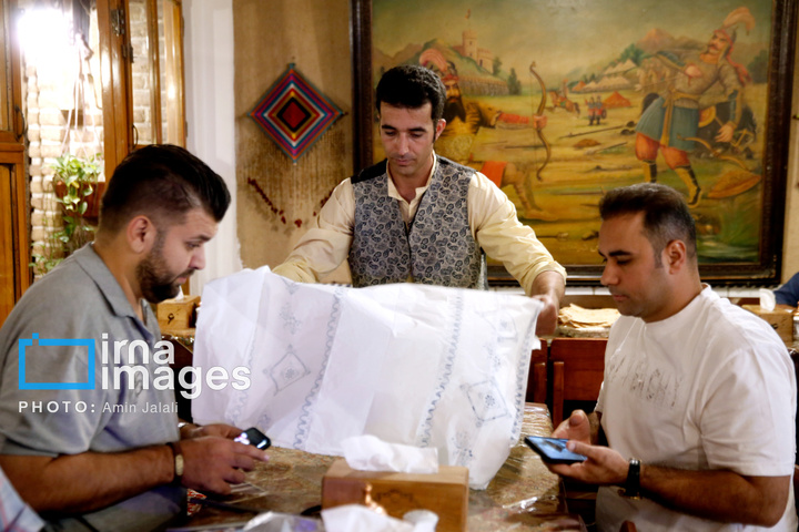 طعم سنت در سفره مدرن