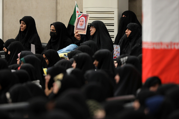 دیدار دانش‌آموزان و دانشجویان