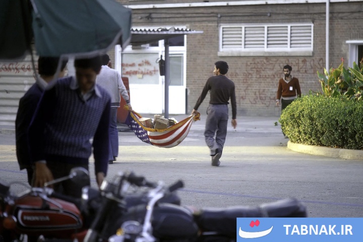 پنجره‌ای به گذشته؛ روز تحقیر استکبار