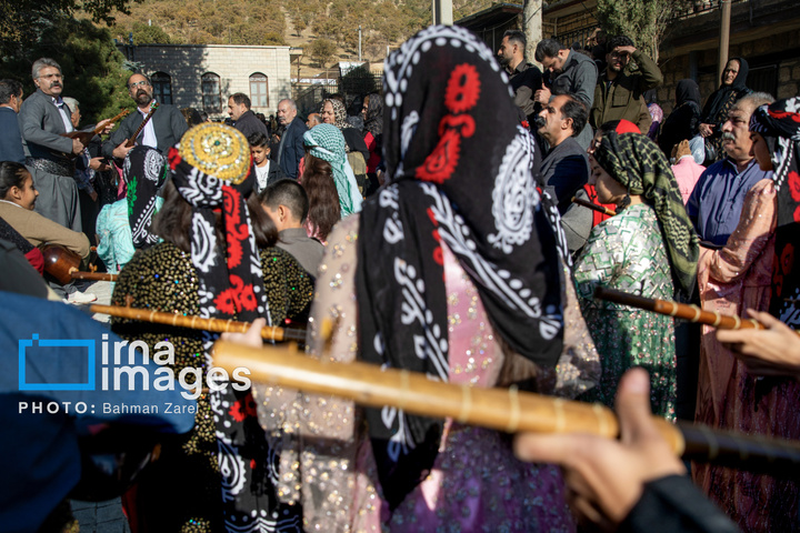جشن «خاونکار» و نغمه تنبور روستای «توت‌شامی»