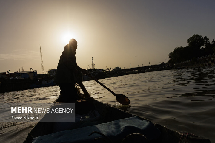 خانه‌ای روی آب؛ روایت یک زندگی