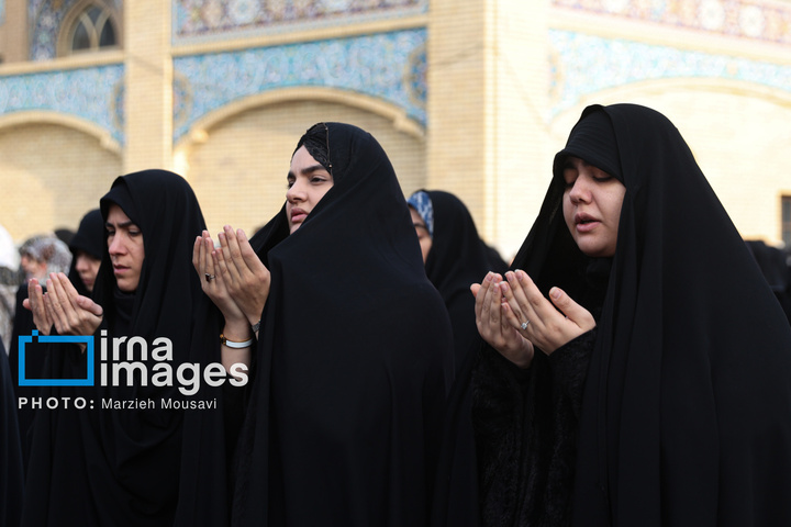 اقامه نماز باران - حرم حضرت عبدالعظیم حسنی علیه السلام