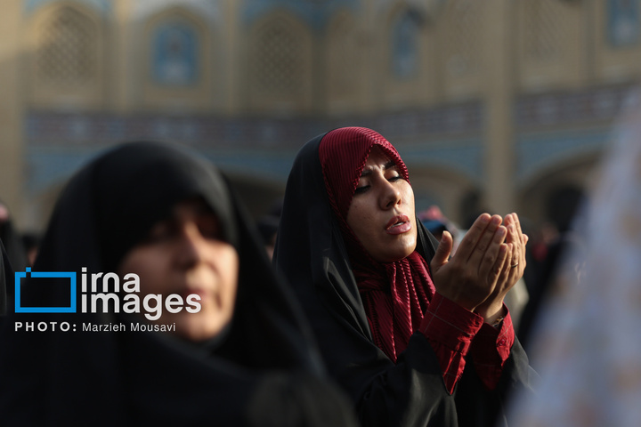 اقامه نماز باران - حرم حضرت عبدالعظیم حسنی علیه السلام