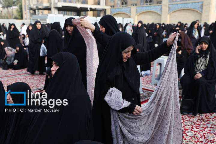 اقامه نماز باران - حرم حضرت عبدالعظیم حسنی علیه السلام