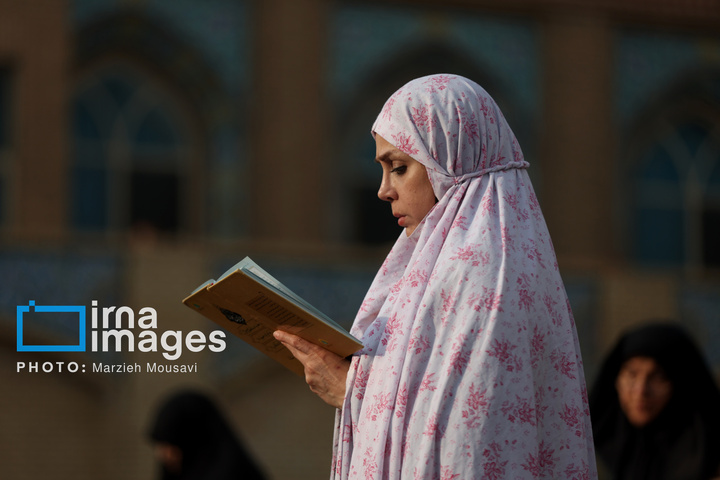 اقامه نماز باران - حرم حضرت عبدالعظیم حسنی علیه السلام