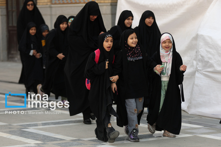 اقامه نماز باران - حرم حضرت عبدالعظیم حسنی علیه السلام