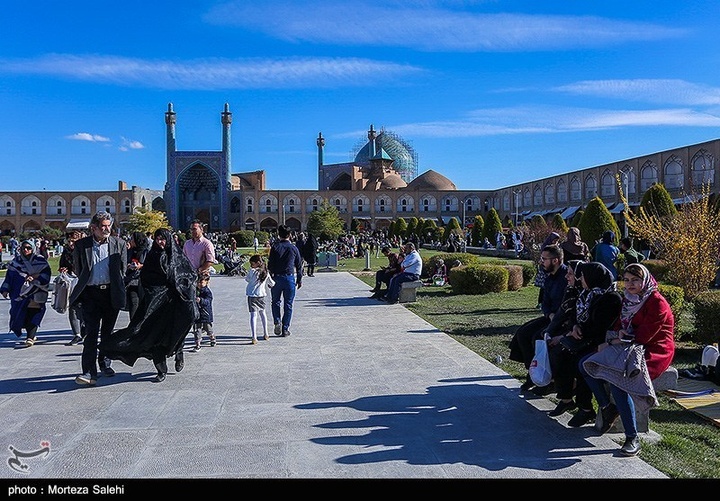 25 آبان ماه روز اصفهان