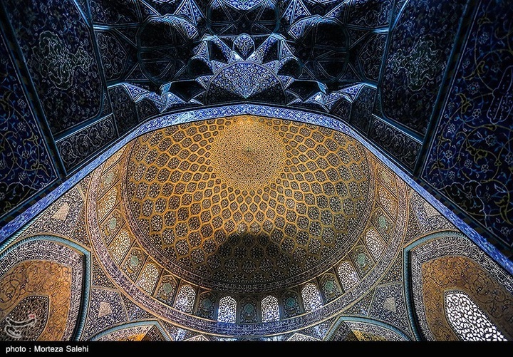 25 آبان ماه روز اصفهان