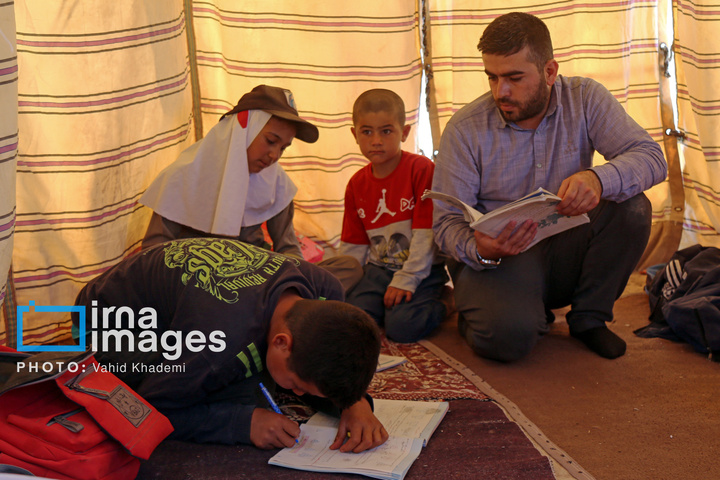 تحصیل در چادرهای عشایری