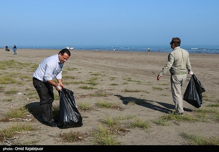 پویش مردمی پاکسازی ساحل رودسر
