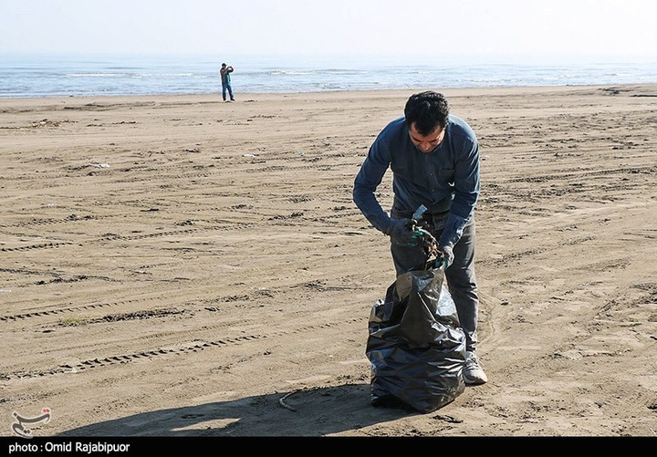پویش مردمی پاکسازی ساحل رودسر