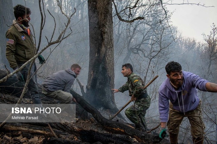 عملیات مهار آتش‌سوزی مناطق کوهستانی روستاهای دلیر و الیت