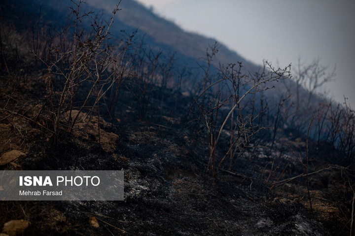 عملیات مهار آتش‌سوزی مناطق کوهستانی روستاهای دلیر و الیت