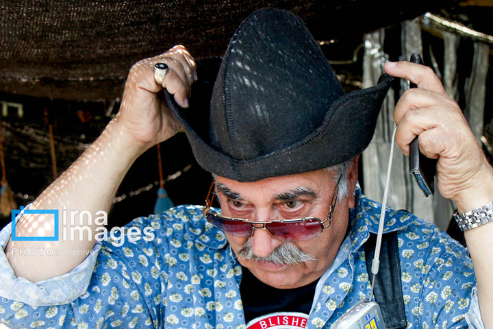 چند عکس از زندگی هادی مرزبان