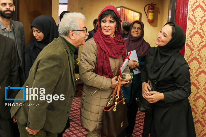 چند عکس از زندگی هادی مرزبان