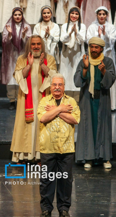 چند عکس از زندگی هادی مرزبان