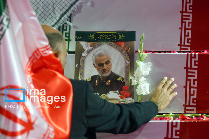 وداع با ۱۰۰ شهید گمنام