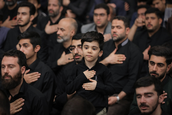 مراسم عزاداری شام شهادت حضرت فاطمةالزهرا سلام‌الله‌علیها در حسینیه امام خمینی(ره)